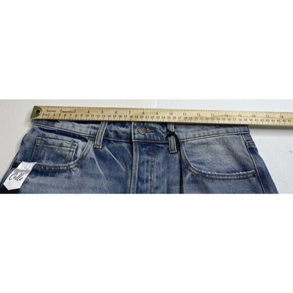 NWT Cello Jeans Womens Sz 11/30‎ Super  High Rise Distressed Dad Destroyed Jeans - Picture 9 of 11